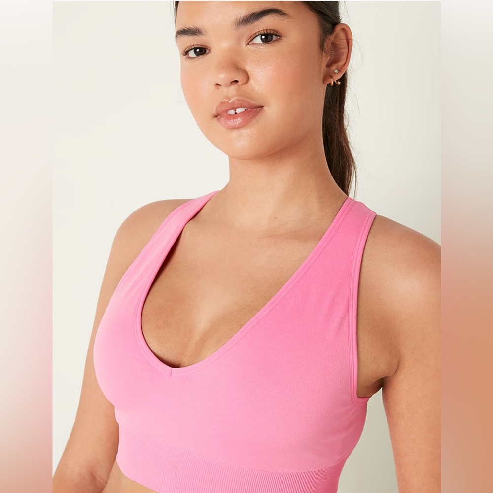 PINK Victoria's Secret Seamless Plunge Bralette